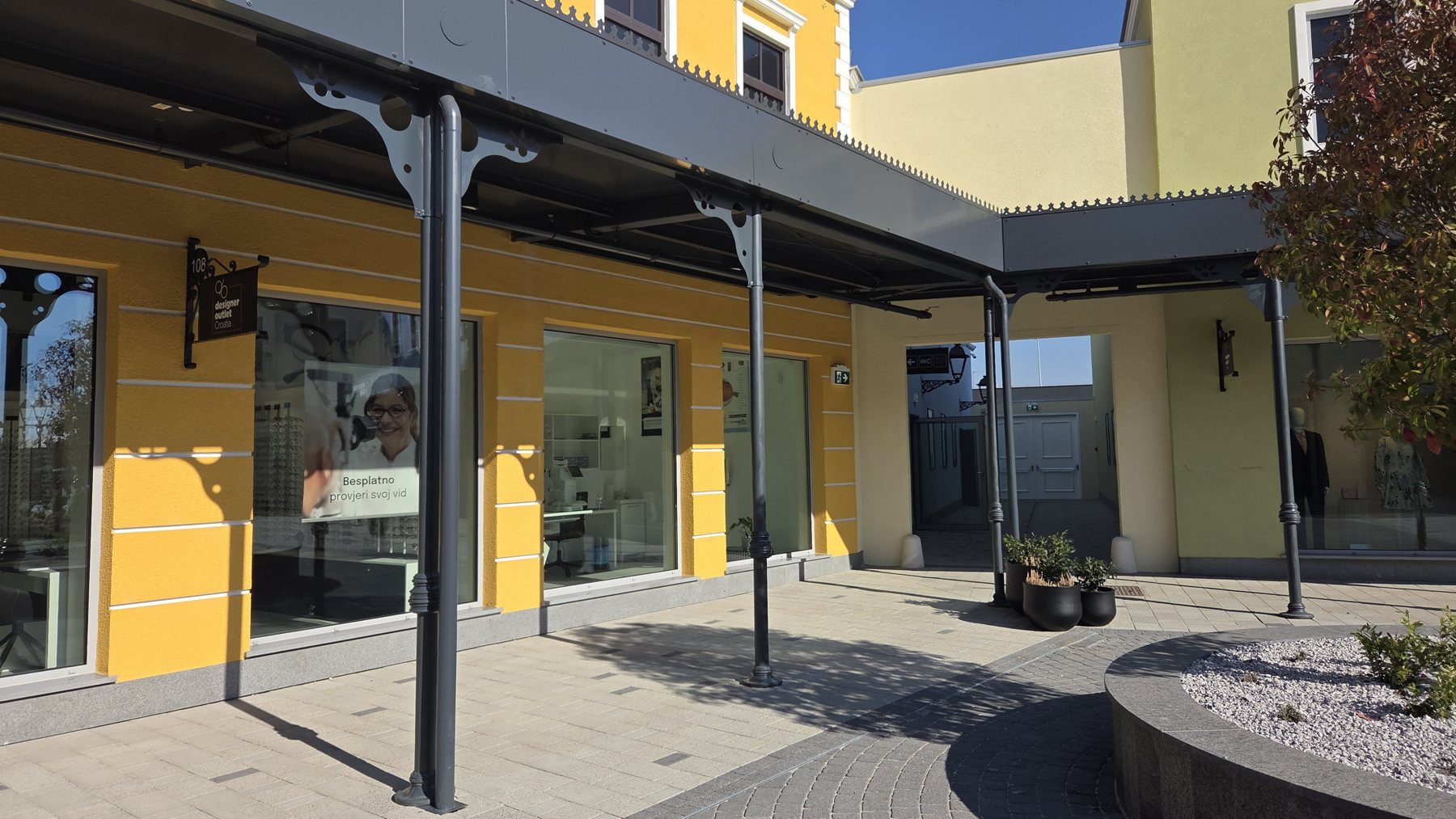 Designer Outlet Croatia, izlozi